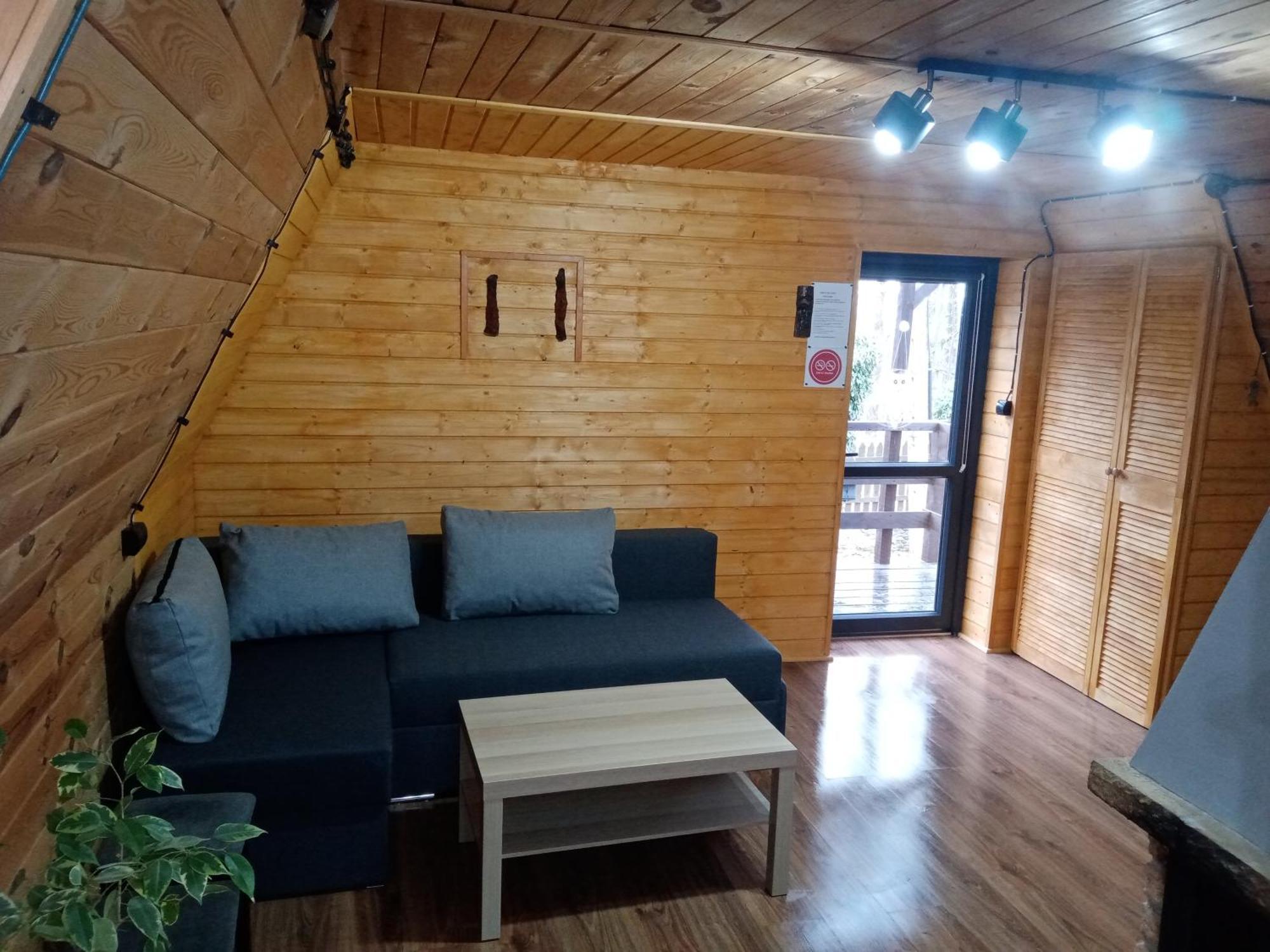 Chatka Pod Lasem Jarnołtówek Buitenkant foto